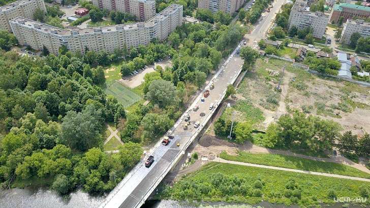 В Орле транспорт по мосту Дружбы пустят в преддверии Дня города В Орле транспорт по мосту Дружбы пустят в преддверии Дня города