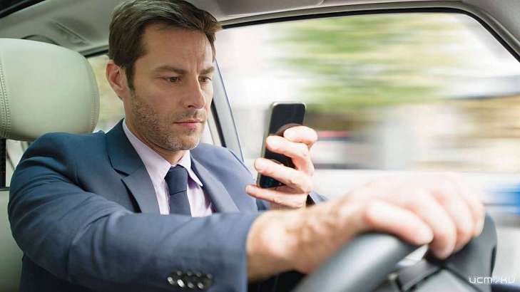 Орловских водителей будут штрафовать за телефон в руках