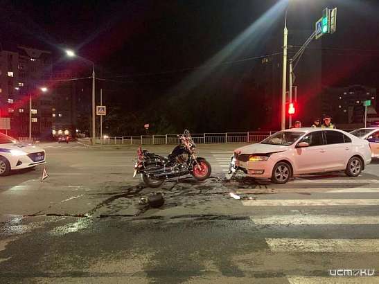 В Северном районе Орла иномарка протаранила мотоциклиста