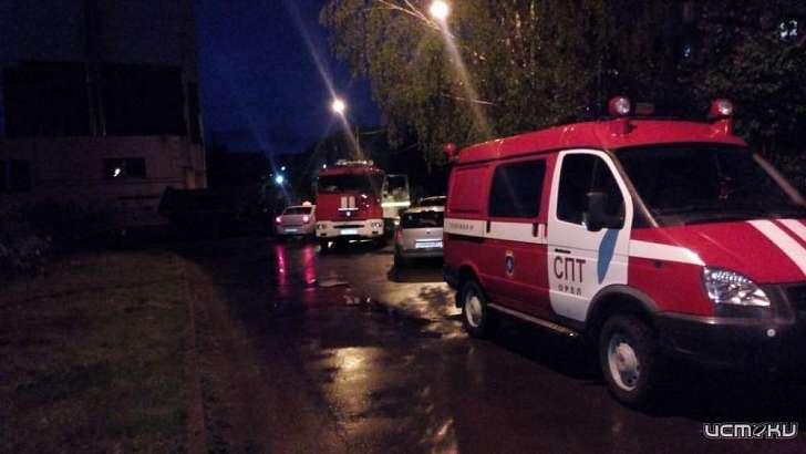 На Московском шоссе в Орле из-за непотушенной сигареты загорелась квартира