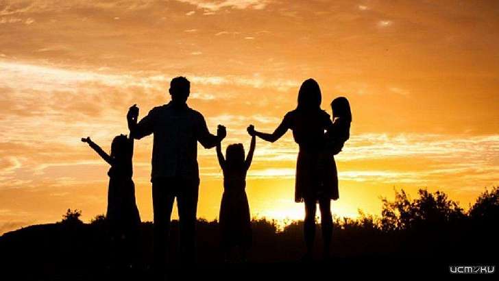 Дважды в год: орловским многодетным родителям вручат памятные медали 