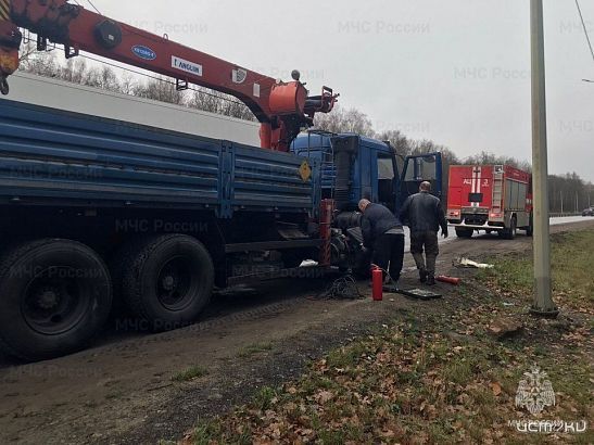 На орловской трассе на ходу загорелся КамАЗ