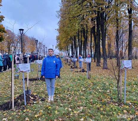 Депутаты городского Совета приняли участие в акциях «Сад памяти» и «Сохраним лес»