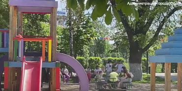 В детском парке Орла продолжается подготовка к летнему сезону