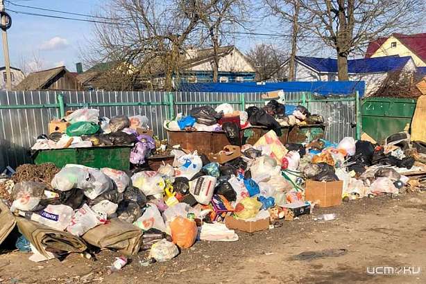 «Наводите порядок, или это всё закончится для вас плохо»: Клычков призвал руководителя «УК «Зелёная роща» разобраться с мусорным хаосом