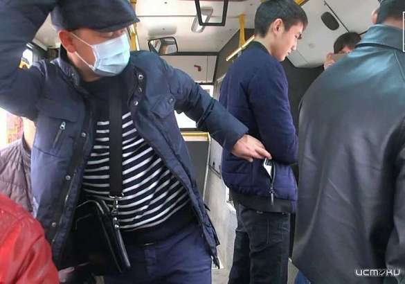 Орловчанин пытался украсть телефон у пассажирка маршрутки