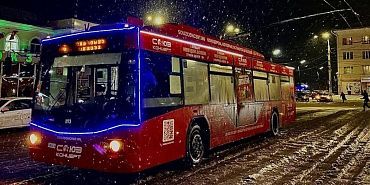 Орловчане могут прокатиться на новогоднем троллейбусе