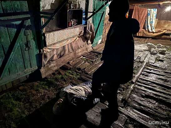 Орловчанин во время застолья едва не зарезал приятеля