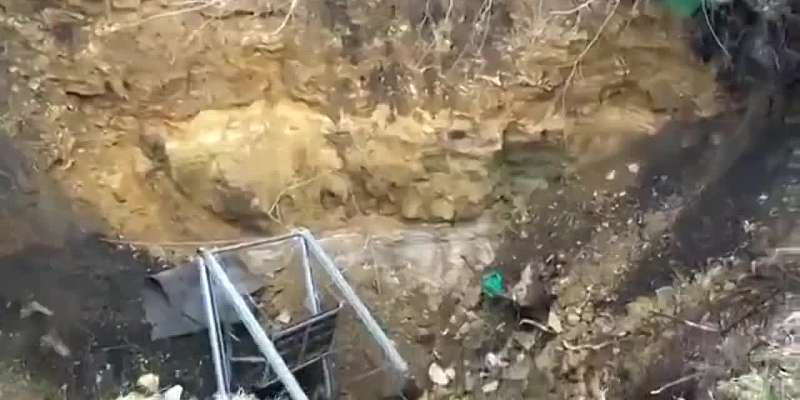 В Орле под землю едва не ушёл частный дом