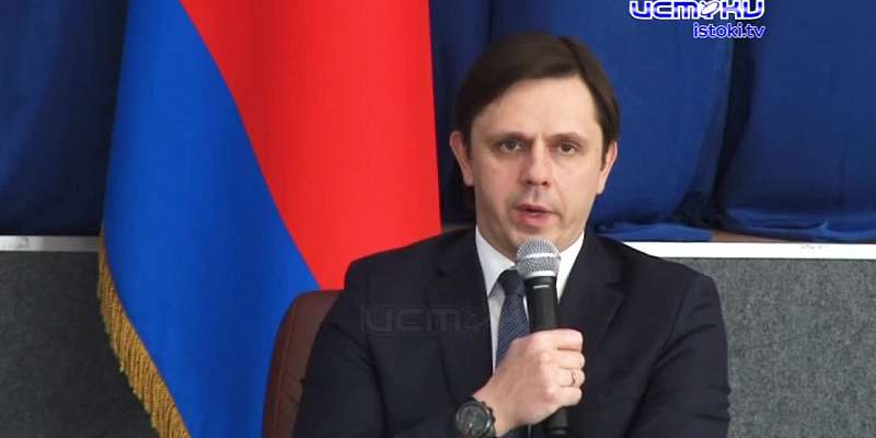 «Журналисты про Ерёму, а губернатор про Фому». Именно так прошла пресс-конференция Андрея Клычкова
