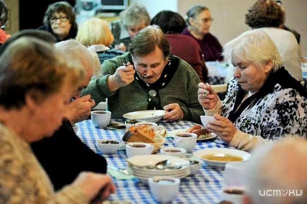 Орловская епархия накормит нуждающихся пенсионеров