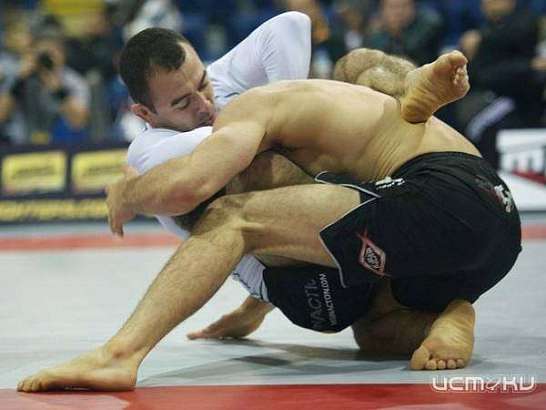 Орловский боец завоевал путевку на первенство мира по грэпплингу 
