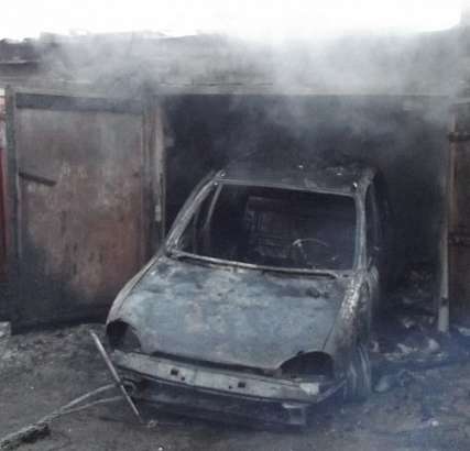 В Орле сгорел "Volkswagen Polo" 