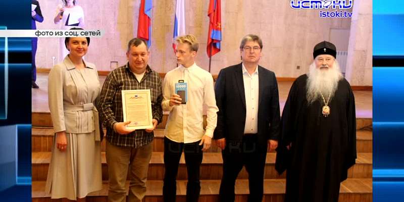 На малую родину приехал Геннадий Зюганов, 10 жителей Орловской области отправились служить в Кремлевский полк, а в регионе число жертв от укусов клеще...