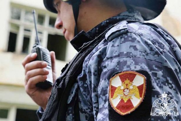 В Мценске постоялец устроил дебош в хостеле