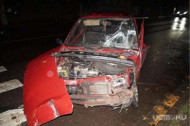 В Орле на перекрестке «Ока» въехала в ПАЗ