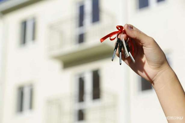 В Болховском районе девять сирот получили новое жилье