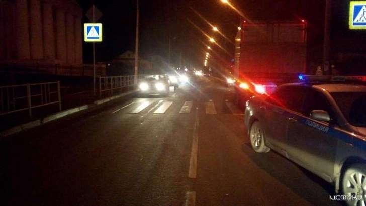 На Орловщине грузовик на зебре сбил ребенка