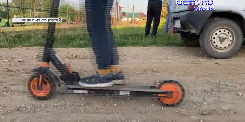 Власти проведут ямочный ремонт на бездорожье в Леженках, в Орле ради благоустройства и парковок продолжают спиливать деревья, а "Орловский бриллиант" ...