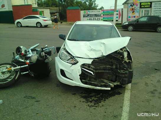 На Орловщине мотоциклист сломал ногу при столкновении с автомобилем