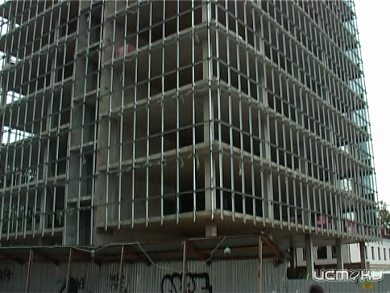 Высотку на Полесской сносить не будут