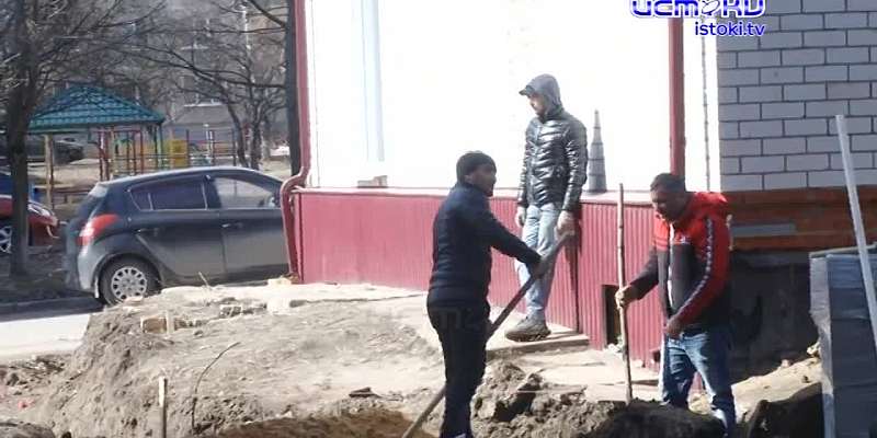 Дворы, замученные ремонтом. Почему чиновники из года в год ремонтируют одни и те же придомовые территории и игнорируют убитые дворы
