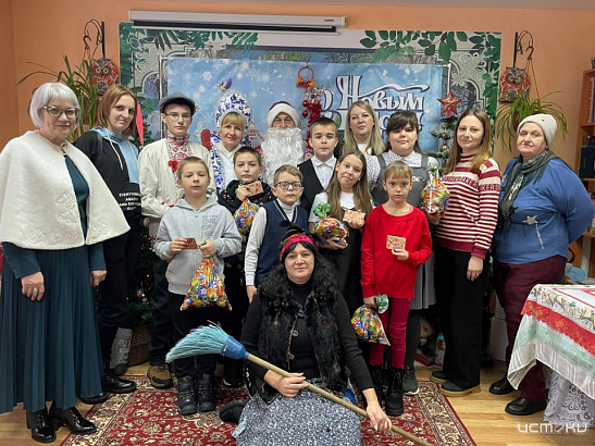 В «Веселое путешествие по новогодним сказкам» отправились дети из Свердловского района