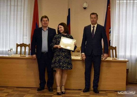 Фоторепортаж: в Орле поздравили лучших работников культуры 