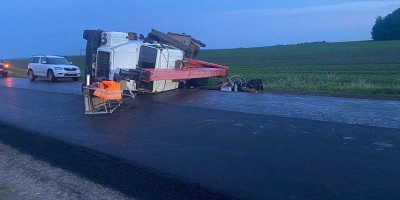 дтп гаи орловской области Под Орлом в перевернувшемся автокране пострадал мужчина
