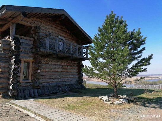 Избинг и глэмпинги: новый тренд летнего отдыха в России