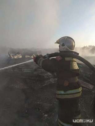 Ночью на ул. Комсомольской в Орле горела хозпостройка