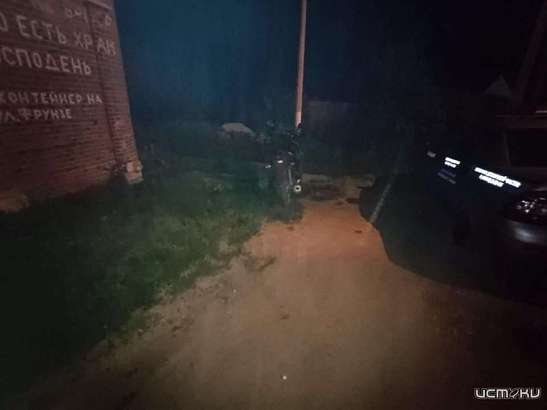 В Болхове опрокинулся водитель скутера