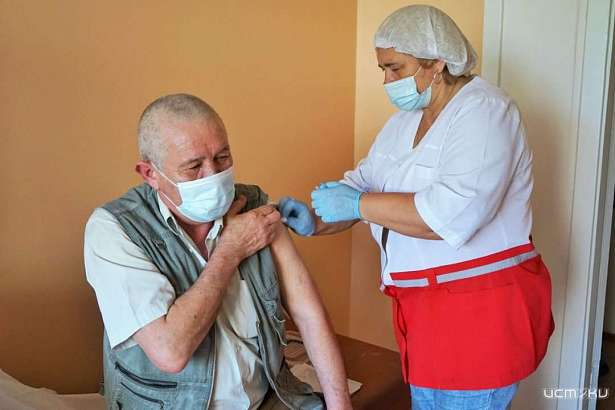 Стало известно, где завтра будут работать мобильные пункты вакцинации