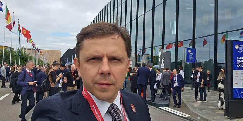 экономический форум Андрей Клычков Орловский губернатор исчез с дискуссий ПМЭФ