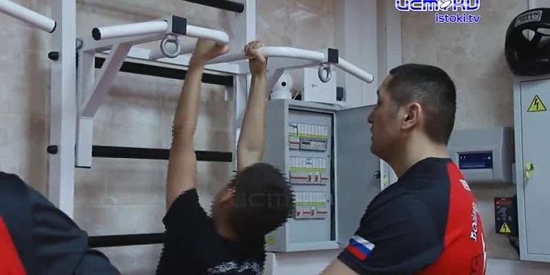 Воспитанники пятикратного чемпиона мира по кикбоксингу Уранбека Есенкулова сдали спортивные нормативы