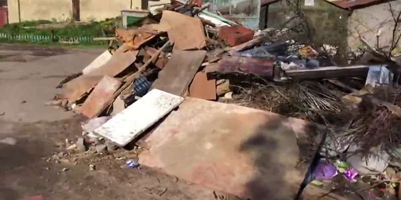В Орле на 4-й Курской образовалась нелегальная свалка