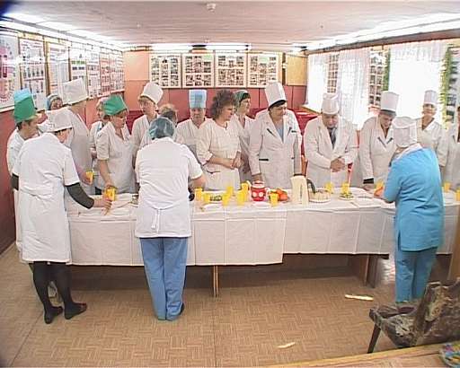 Медсестёр поздравил врач