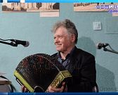 Коллектив любительского театра "поколение" поздравили своего кумира Коллектив любительского театра "поколение" поздравили своего кумира