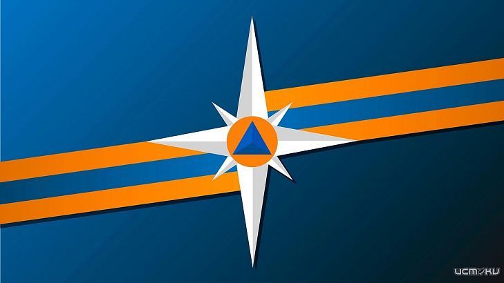 Сотрудники МЧС России в стенах 86 детского сада города Орла напомнили малышам о безопасном поведении зимой.