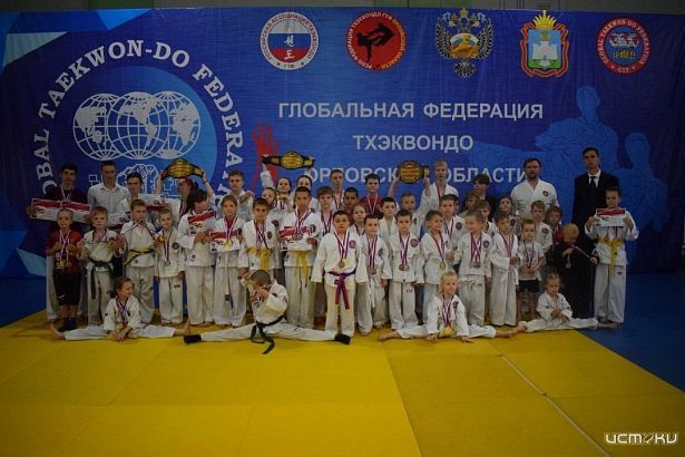 Помощь детям в трудную минуту 