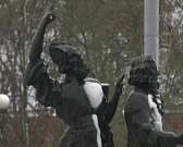 Синоптики не ошиблись - сегодня в Орле выпал первый снег... Как изменил он жизнь города?