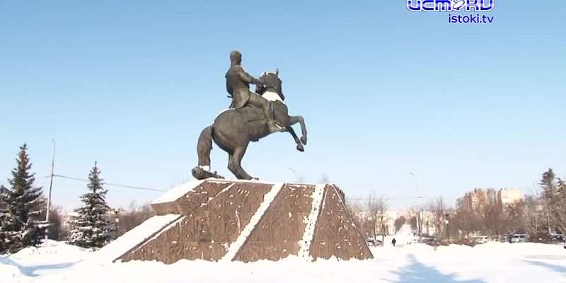 Ярмарки выходного дня пока останутся на прежних местах, повышение стоимости проезда отложено на неопределенный срок, а утром из-за загоревшегося автом...