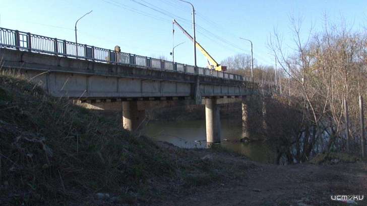 Орловские власти надеются открыть мост Дружбы уже в конце лета