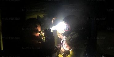 МЧС по Орловской области Отравившуюся продуктами горения женщину спасли в центре Орла