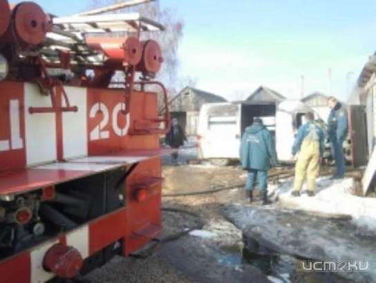 В Залегощи горел автомобиль "Peugeot"