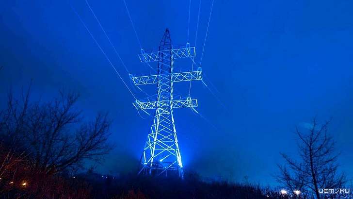 В Орле подсветили опоры ЛЭП на Кромском шоссе