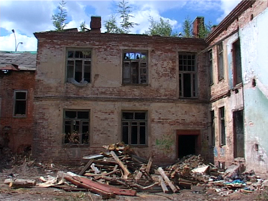 Что будет построено на месте исторического памятника на Гостиной,1- ещё не ясно