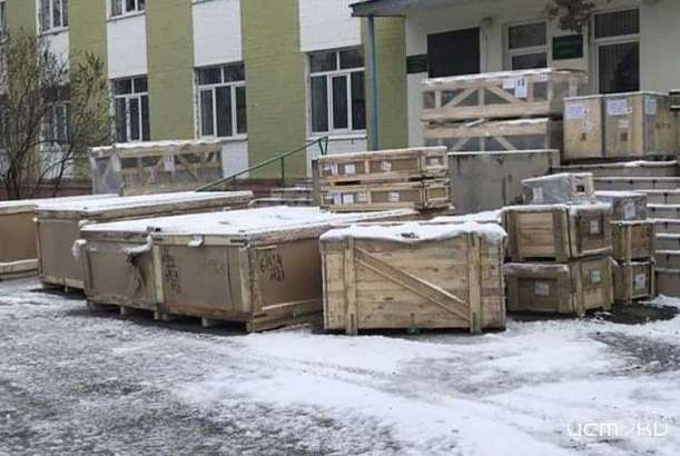 В Орле в больнице им. Боткина меняют старые лифты