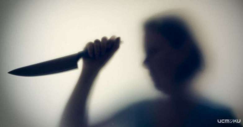 Пьяная жительница Ливен пырнула брата ножом и задушила