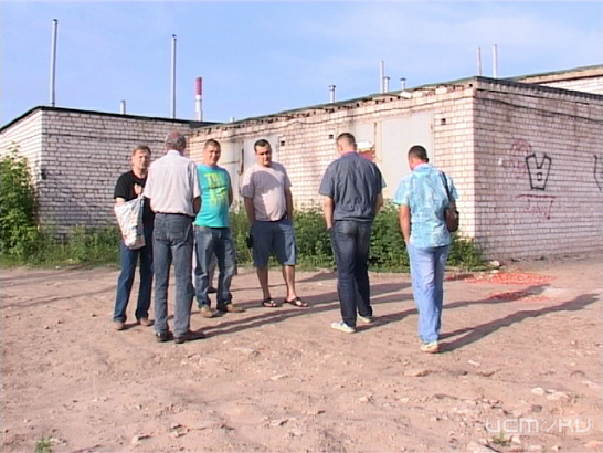 Кооперативная война: о том, как страдают люди на границе двух гаражных кооперативов 